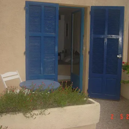 U Marinaru Hotell Centuri